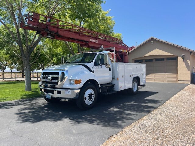 2007 F-750 crane truck_IMG_4289