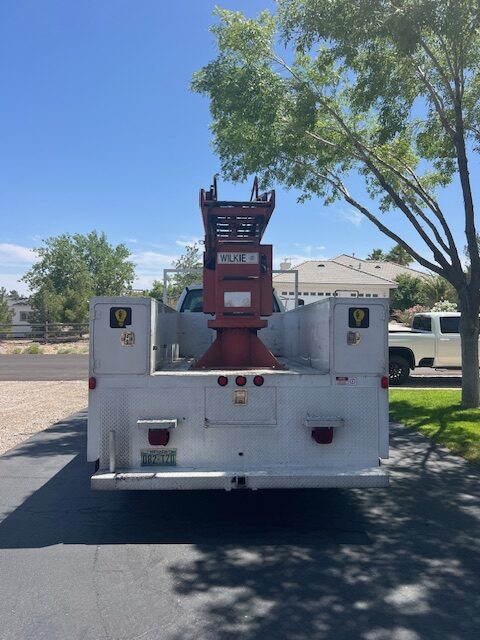 2007 F-750 crane truck_IMG_4292