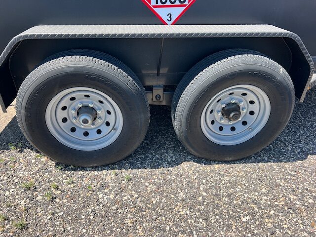 990 gallon towable fuel tank_IMG_4349